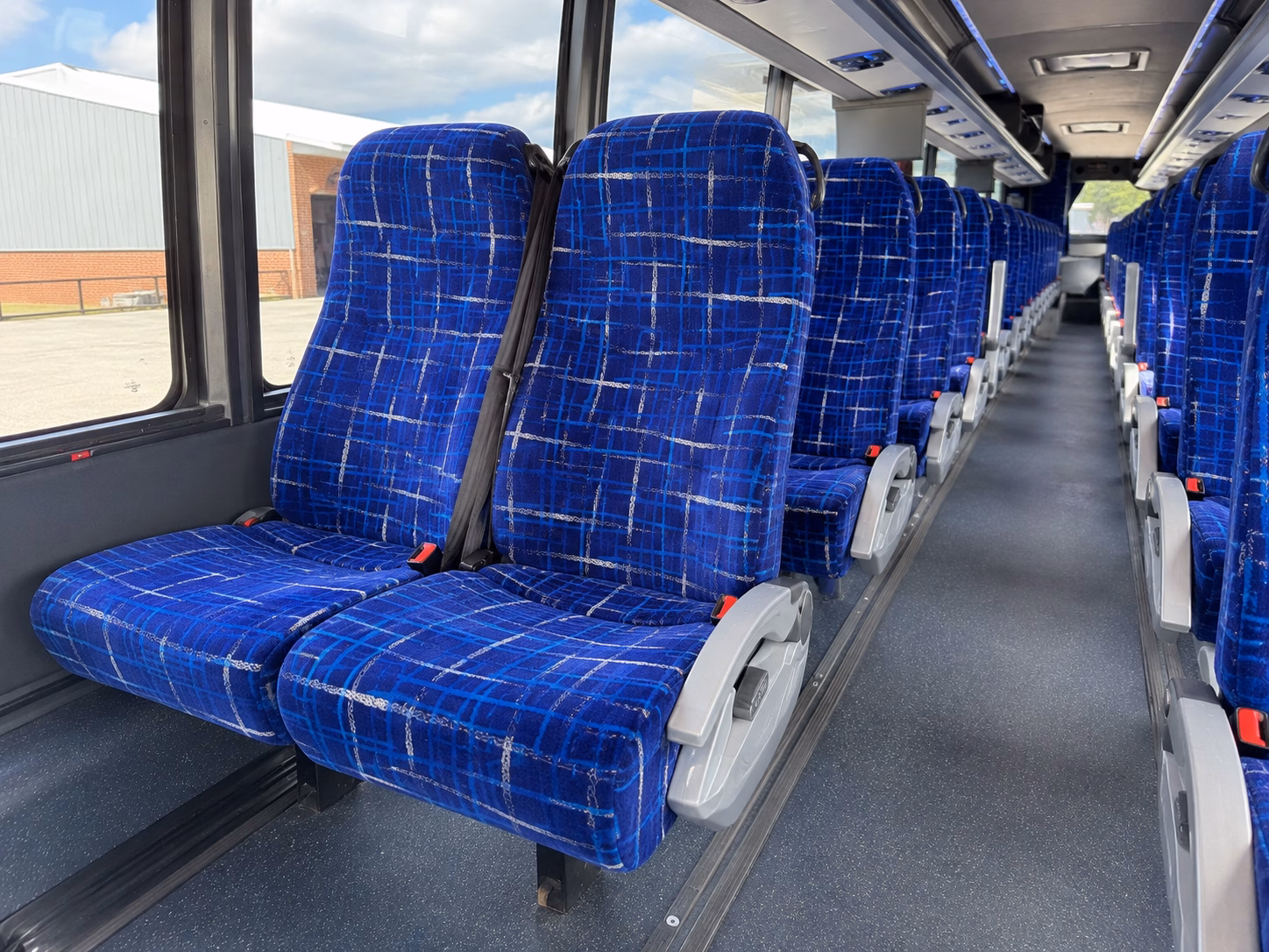 how the distance and duration of your trip affect charter bus rates in woodbridge
