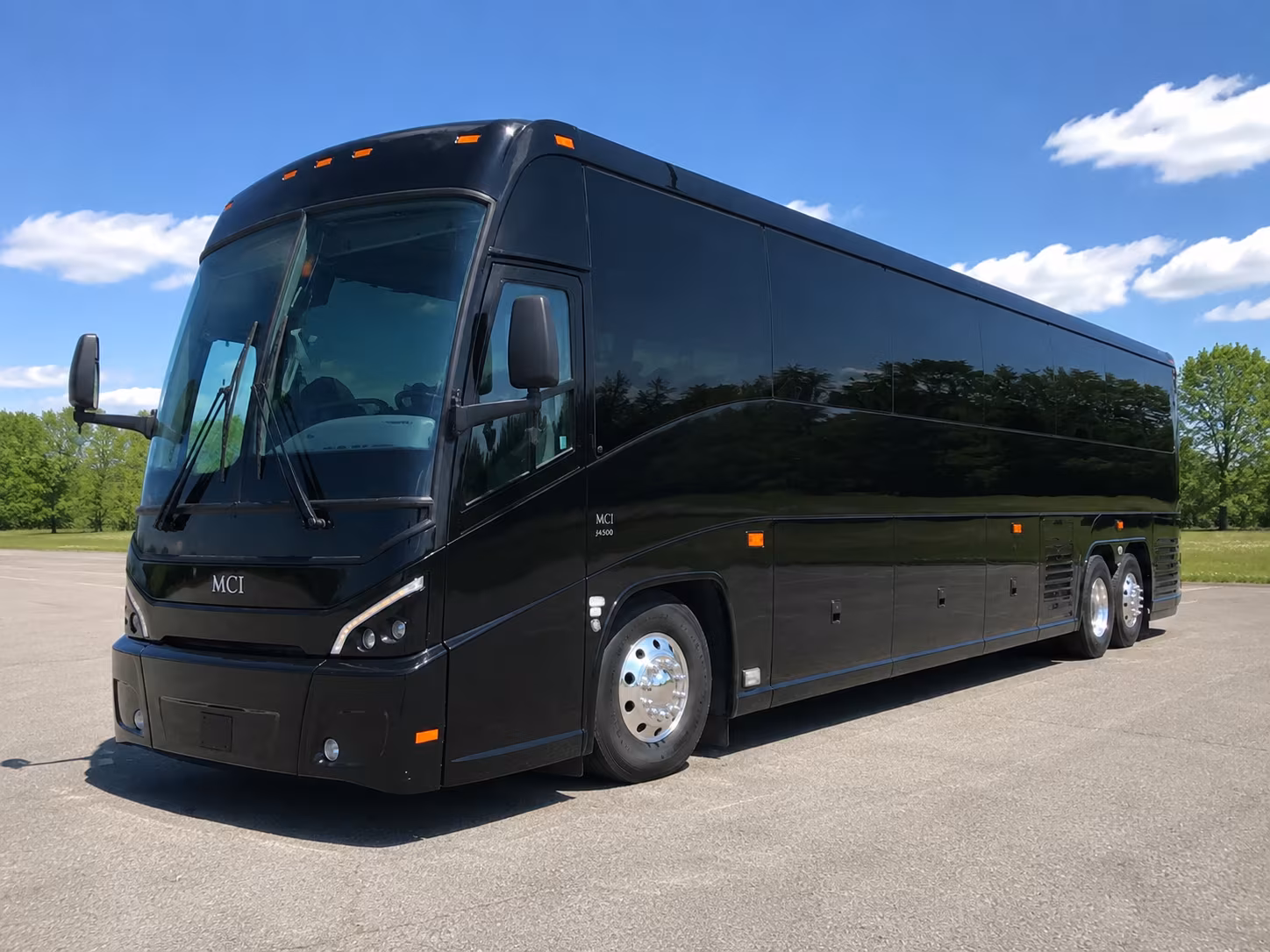 nyc field trip bus rentals from woodbridge to the american museum of natural history the intrepid and more