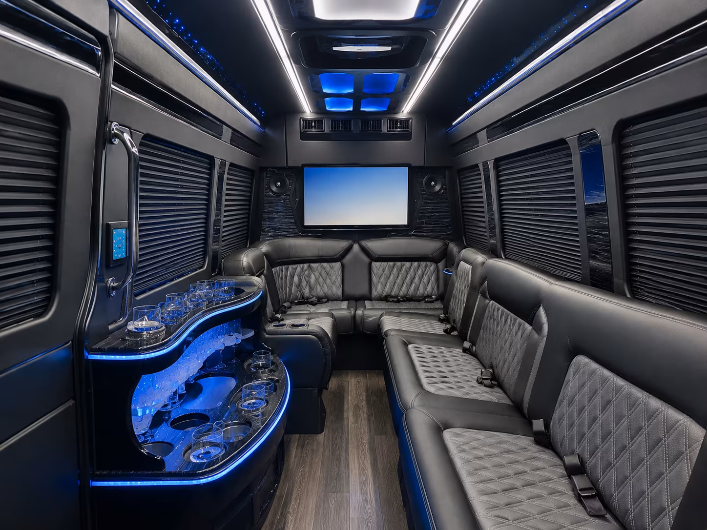 with woodbridgecharterbusservices com you ll find nyc day trip and javits center shuttles with ease