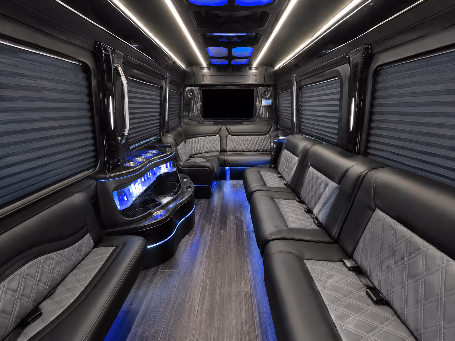 woodbridge 15 passenger party bus